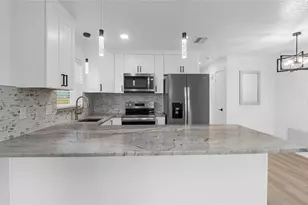 1782 Maryland Ave NE, Saint Petersburg, FL 33703 - Photo 7