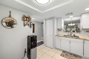 8330 High Point Cir, Port Richey, FL 34668 - Photo 9