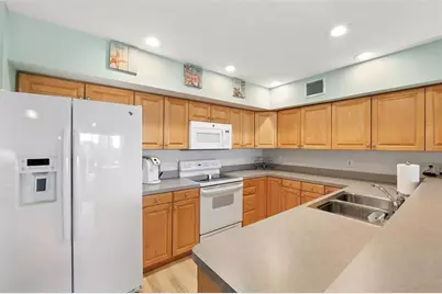 19811 Gulf Boulevard #302, Indian Shores, FL 33785 - Photo 9