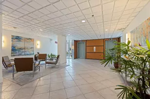 1120 N Shore Dr NE, Saint Petersburg, FL 33701 - Photo 7