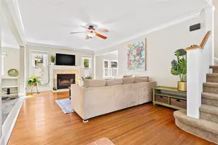 304 21st Ave N, Saint Petersburg, FL 33704 - Photo 3