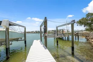 900 79th St S, Saint Petersburg, FL 33707 - Photo 61
