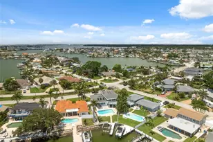 900 79th St S, Saint Petersburg, FL 33707 - Photo 73