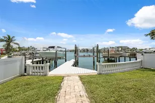 900 79th St S, Saint Petersburg, FL 33707 - Photo 59