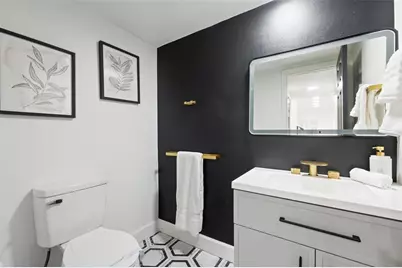 900 79th Street S, Saint Petersburg, FL 33707 - Photo 49