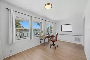 900 79th St S, Saint Petersburg, FL 33707 - Photo 27