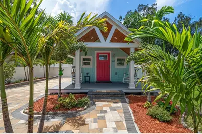 907 15th Avenue NW, Largo, FL 33770 - Photo 1