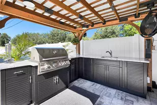 8101 38th Ave N, Saint Petersburg, FL 33710 - Photo 37