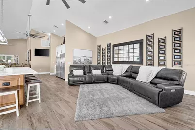 8101 38th Avenue N, Saint Petersburg, FL 33710 - Photo 39