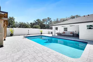 8101 38th Ave N, Saint Petersburg, FL 33710 - Photo 17