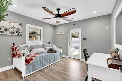 8101 38th Avenue N, Saint Petersburg, FL 33710 - Photo 11