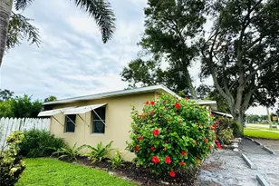 5617 Gulfport Blvd S, Gulfport, FL 33707 - Photo 3