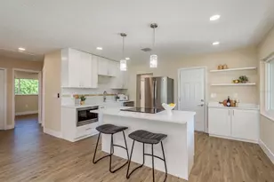 2480 Del Rio Way, Dunedin, FL 34698 - Photo 9