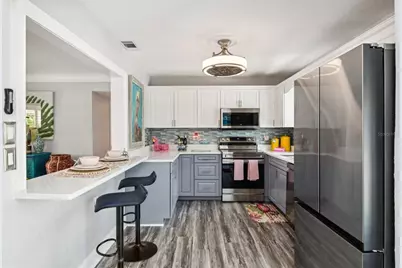 7869 Causeway Boulevard S, Saint Petersburg, FL 33707 - Photo 17