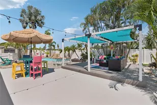 7869 Causeway Blvd S, Saint Petersburg, FL 33707 - Photo 39