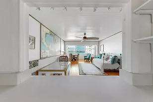 4550 Cove Cir, Saint Petersburg, FL 33708 - Photo 21