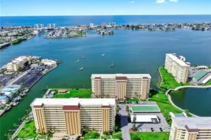 4550 Cove Cir, Saint Petersburg, FL 33708 - Photo 43