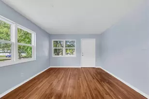 1101 28th St N, Saint Petersburg, FL 33713 - Photo 3