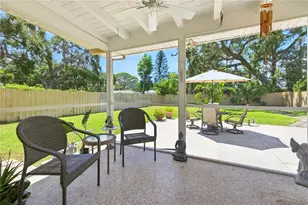 716 62nd Ave S, Saint Petersburg, FL 33705 - Photo 3