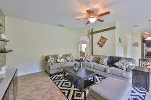 10914 Whitecap Dr, Riverview, FL 33579 - Photo 17