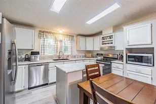 3349 Oakwood Dr, Wesley Chapel, FL 33543 - Photo 13