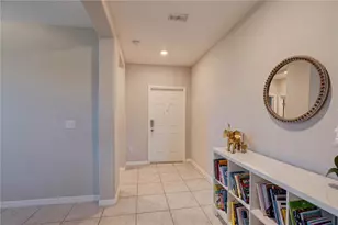 9805 Alysheba Ct, Sun City Center, FL 33573 - Photo 5