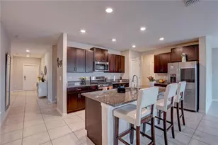 9805 Alysheba Ct, Sun City Center, FL 33573 - Photo 9