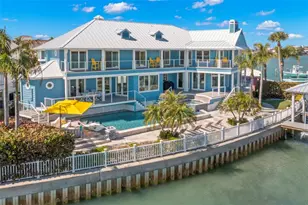 295 Bayside Dr, Clearwater Beach, FL 33767 - Photo 97