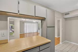 1225 Pine Ridge Cir W, Tarpon Springs, FL 34688 - Photo 15