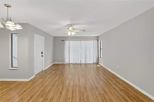 1225 Pine Ridge Cir W, Tarpon Springs, FL 34688 - Photo 39