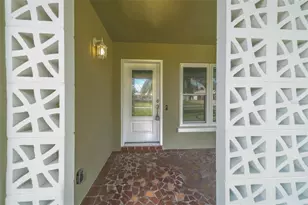 110 21st St, Belleair Beach, FL 33786 - Photo 37
