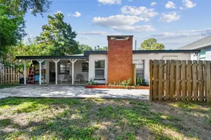 7327 Winchester Dr, Tampa, FL 33615 - Photo 43