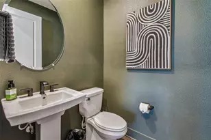 31854 Asbury Ave, Wesley Chapel, FL 33545 - Photo 17