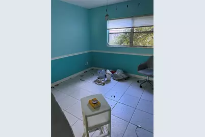 6925 17th Street N, Saint Petersburg, FL 33702 - Photo 11