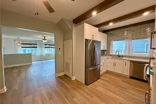 1003 17th St N, Saint Petersburg, FL 33713 - Photo 5