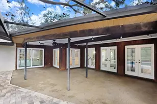 1040 Sylvia Ln, Tampa, FL 33613 - Photo 37