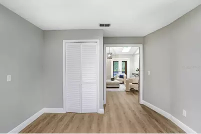 1040 Sylvia Lane, Tampa, FL 33613 - Photo 11