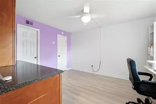 3808 N Oak Dr, Tampa, FL 33611 - Photo 17