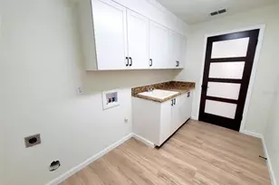 382 Waterford Cir E, Tarpon Springs, FL 34688 - Photo 43