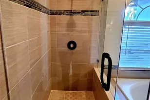 382 Waterford Cir E, Tarpon Springs, FL 34688 - Photo 29