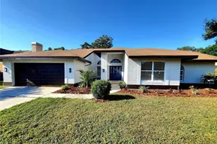 382 Waterford Cir E, Tarpon Springs, FL 34688 - Photo 3