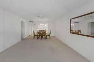 4550 Cove Cir, Saint Petersburg, FL 33708 - Photo 17