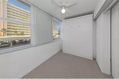 4550 Cove Circle #207, Saint Petersburg, FL 33708 - Photo 21