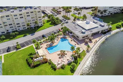 4550 Cove Circle #207, Saint Petersburg, FL 33708 - Photo 79