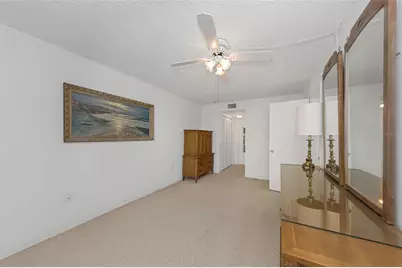 4550 Cove Circle #207, Saint Petersburg, FL 33708 - Photo 25