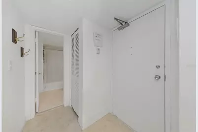 4550 Cove Circle #207, Saint Petersburg, FL 33708 - Photo 3