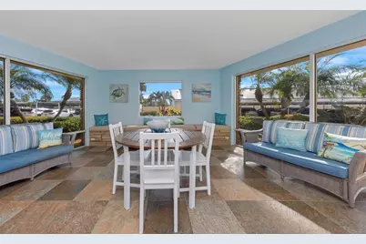 4550 Cove Circle #207, Saint Petersburg, FL 33708 - Photo 39