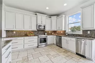 18005 Malakai Isle Dr, Tampa, FL 33647 - Photo 17