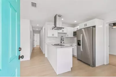 1932 W Saint John Street, Tampa, FL 33607 - Photo 9