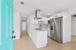 1932 W St John St, Tampa, FL 33607 - Photo 9